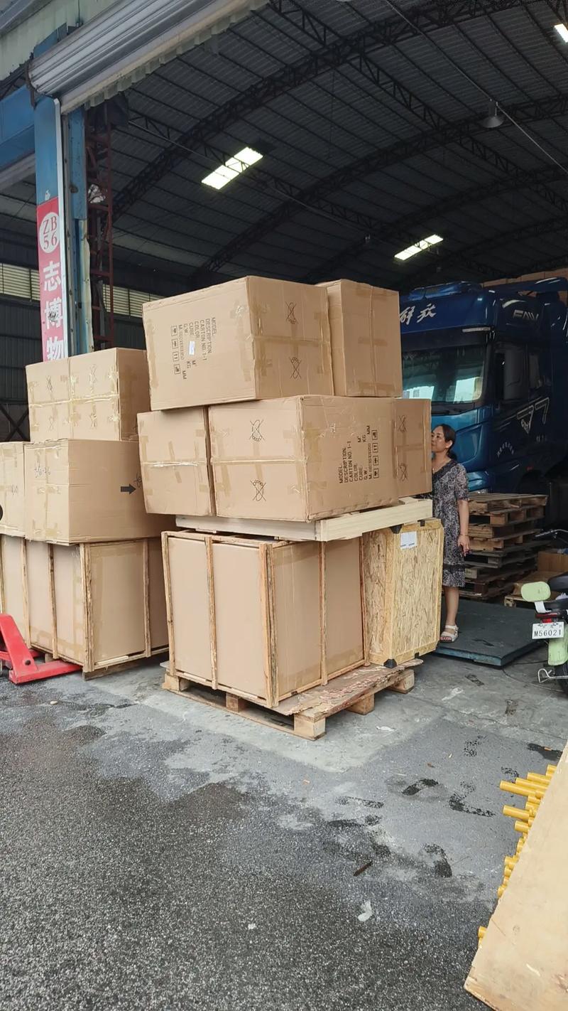 装卸之间 物流人的日与夜